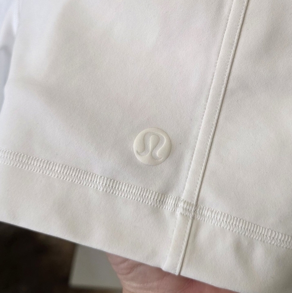 🆕️ Lululemon Luxtreme High-Rise Tennis Short 3.5" - Picture 7 of 12